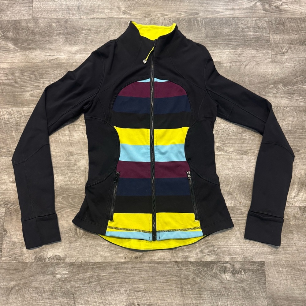 Lululemon For me Jacket Black Pow Stripe Split Pea Full Zip Womens Sz. 2/4